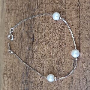 Silver Box Chain Pearl Station Bracelet